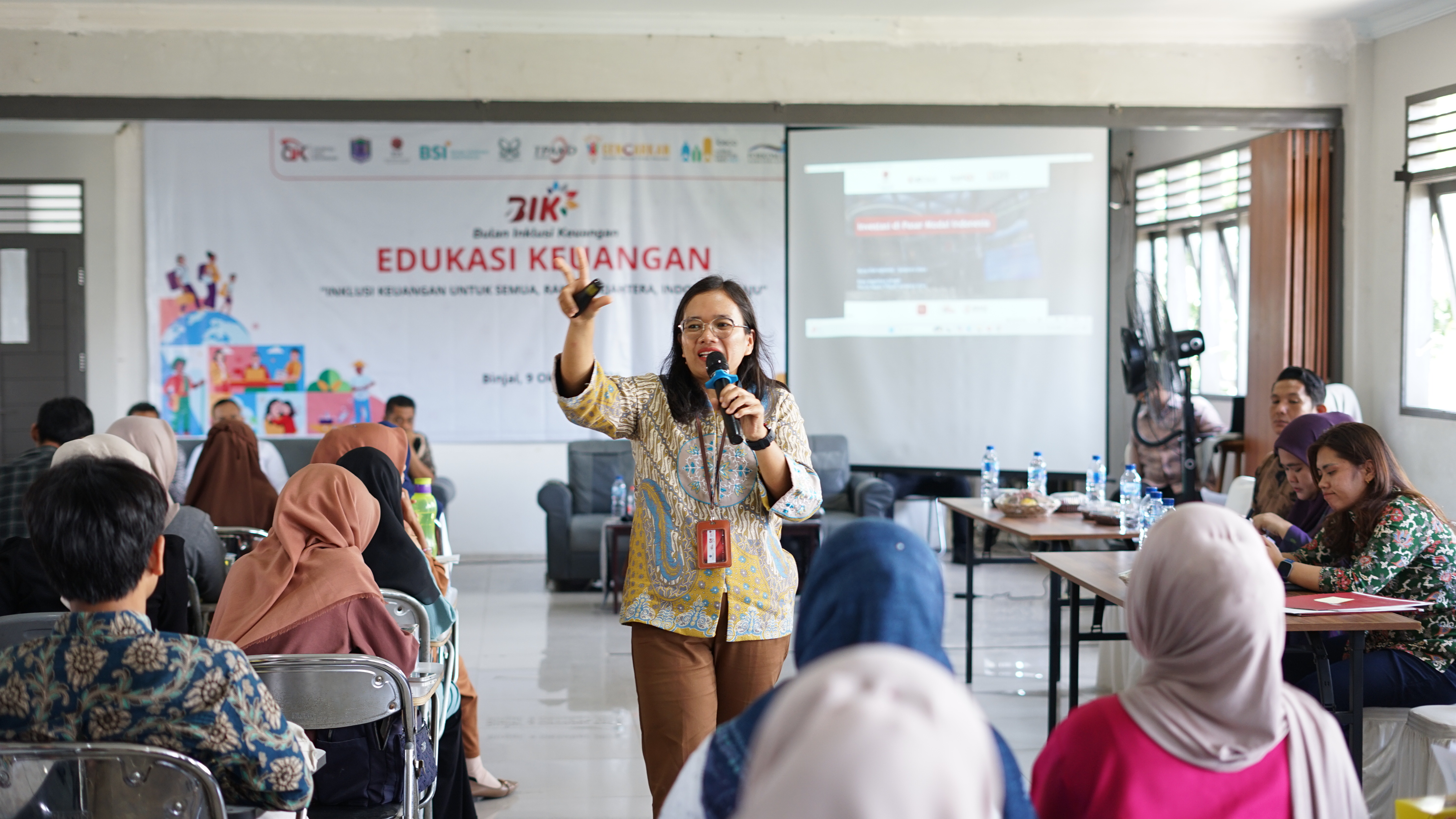 OJK Edukasi Mahasiswa INSAN Tentang Keuangan