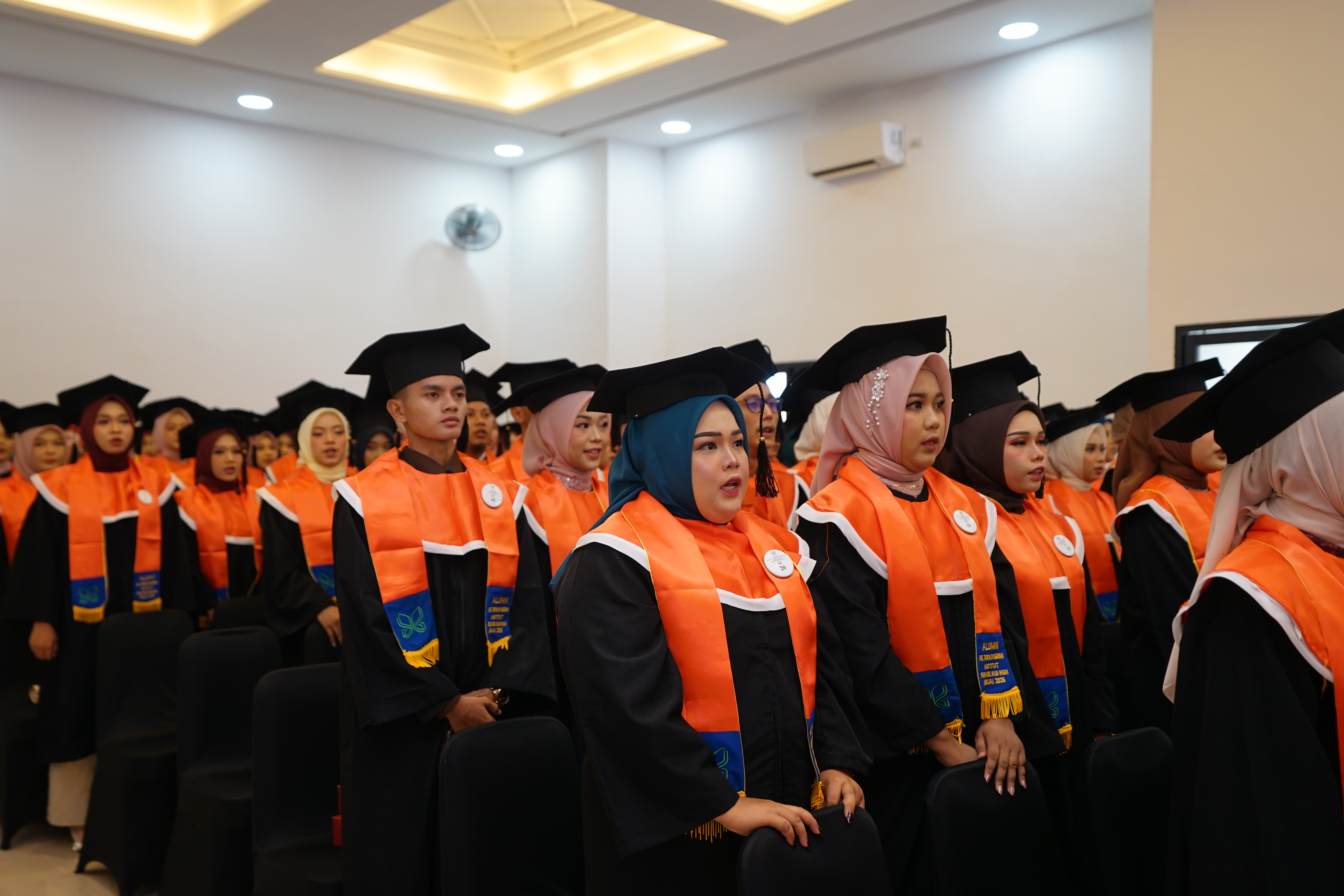 INSAN Kukuhkan 402 Sarjana pada Wisuda XXIX, Siap Cetak Generasi Unggul dan Berdaya Saing