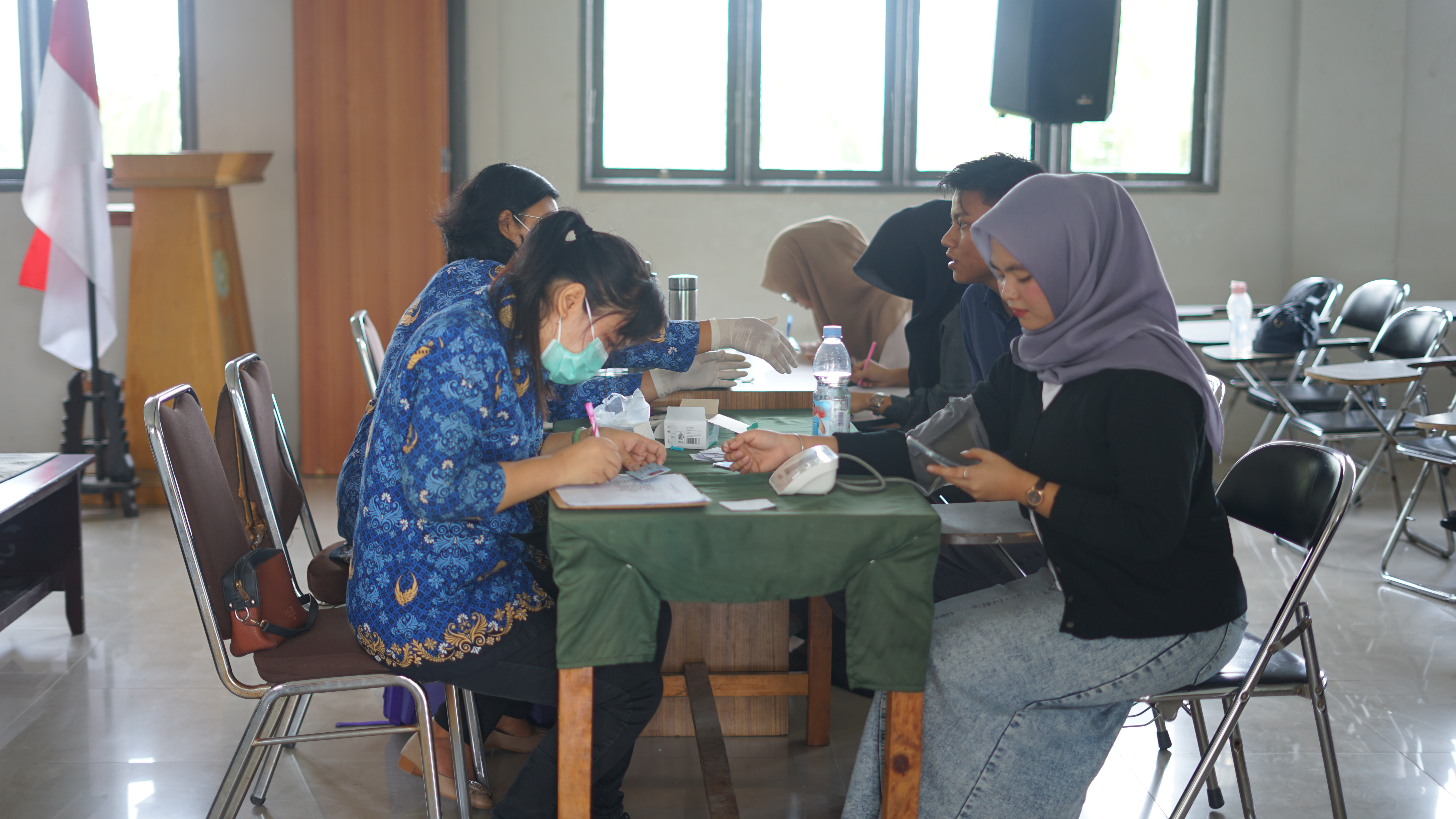 Program Cek Kesehatan Gratis di INSAN Binjai Disambut Antusias oleh Civitas Akademika