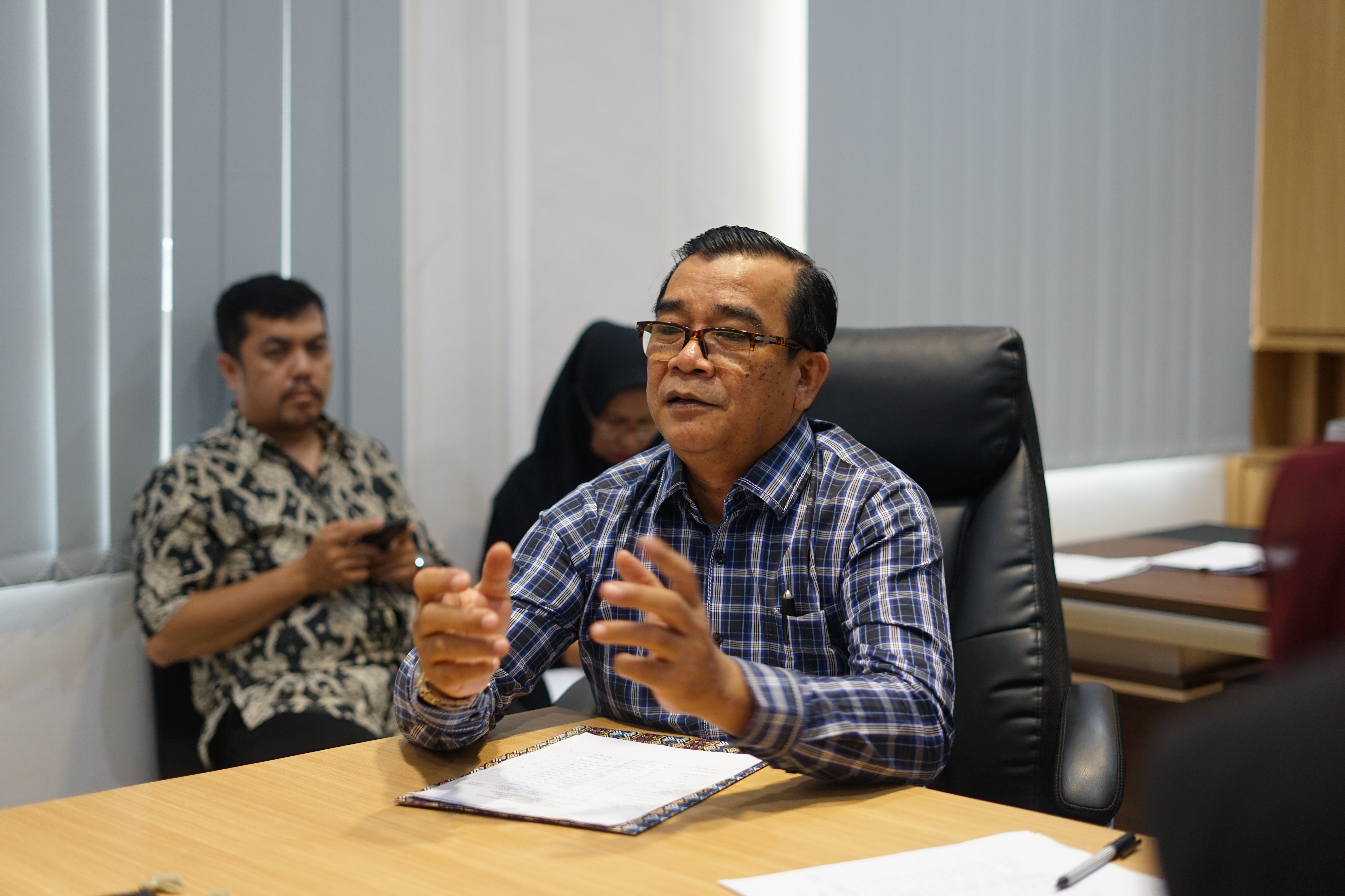 22 Mahasiswa Berprestasi MTQ Tingkat Kota/Kabupaten Terima Uang Pembinaan dari Yayasan Al-Ishlahiyah Binjai melalui Rektor INSAN