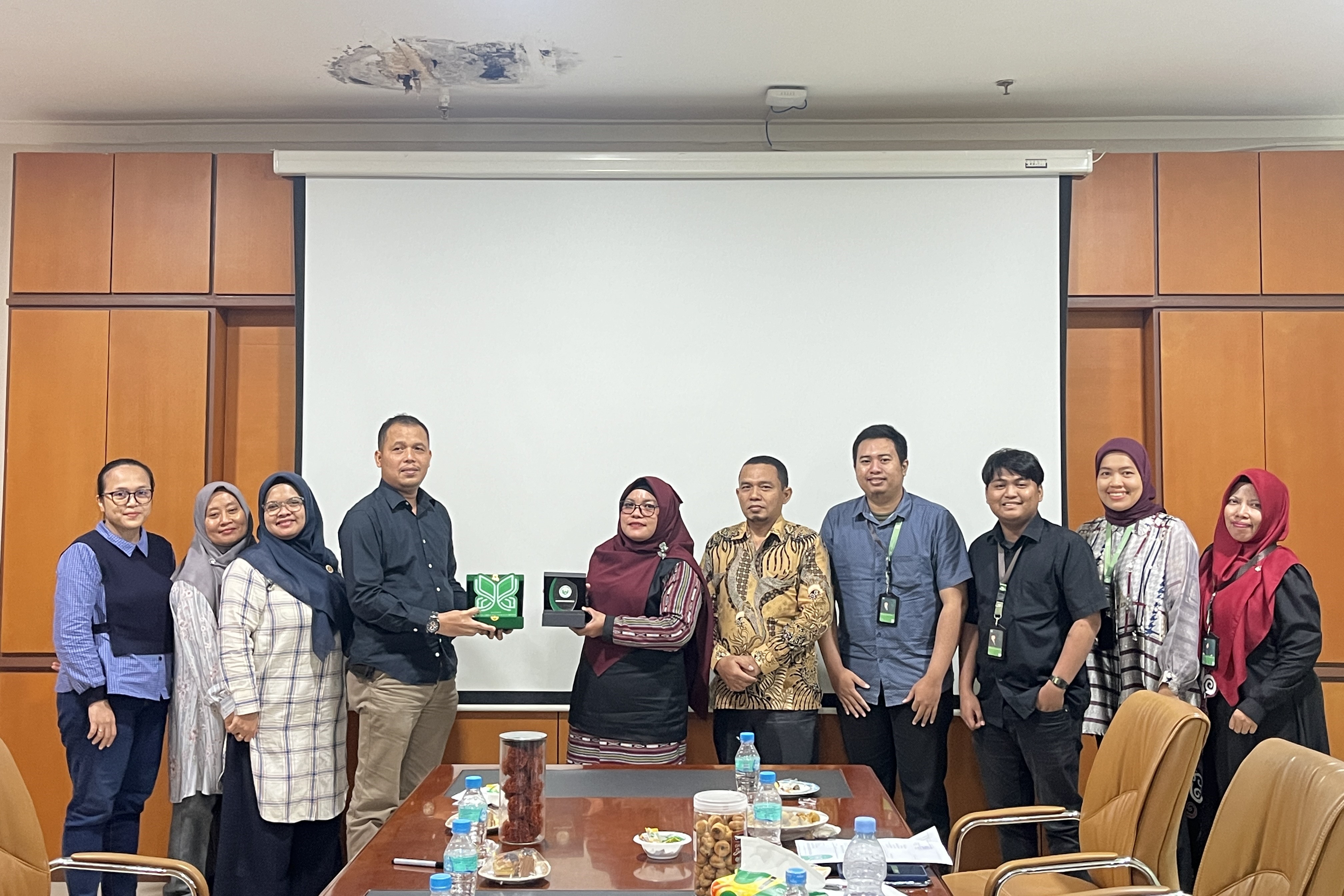 Perkuat Tata Kelola Perpustakaan Digital, INSAN Binjai Lakukan Benchmarking ke Digital Library Unimed