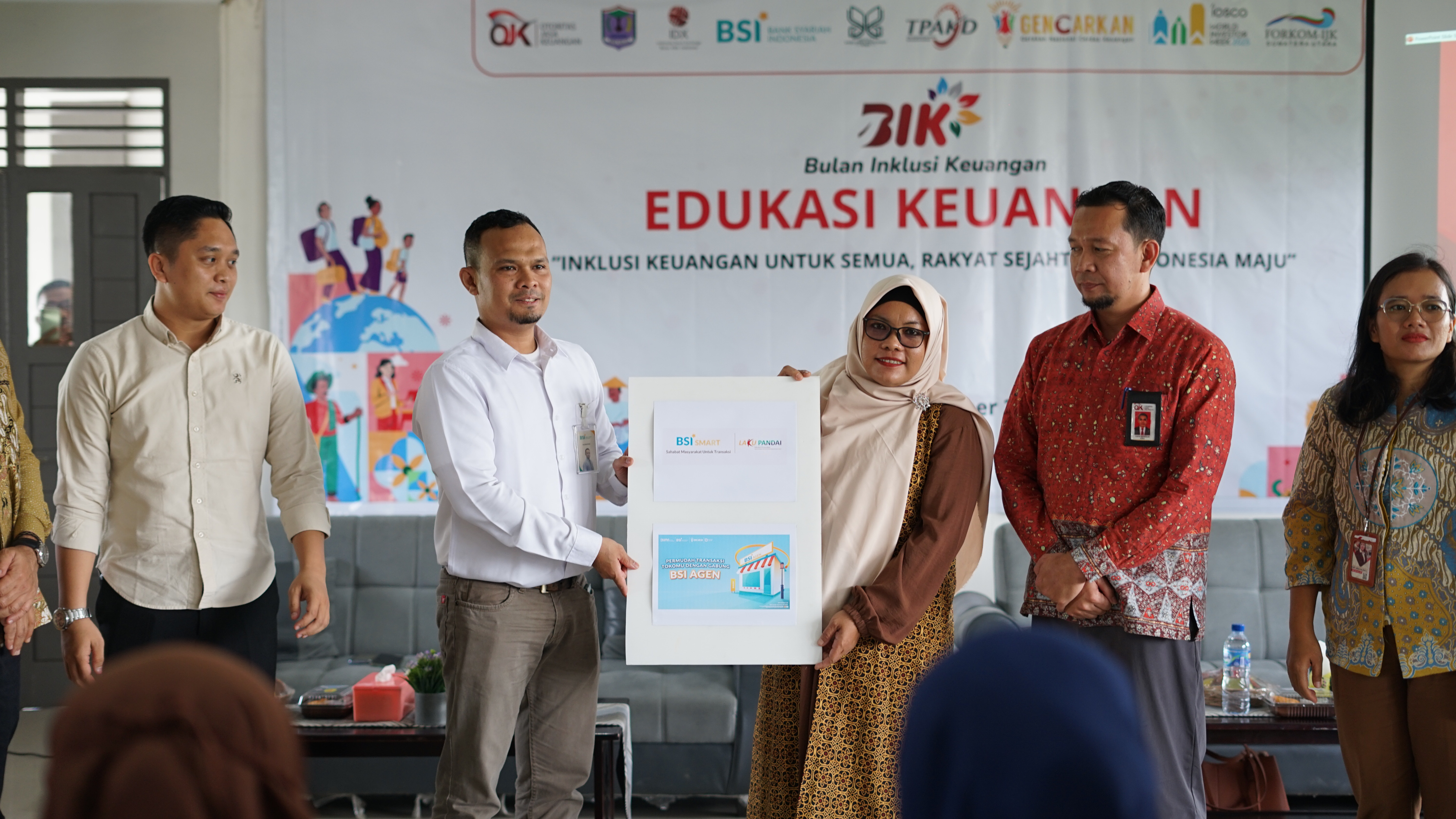 OJK Edukasi Mahasiswa INSAN Tentang Keuangan