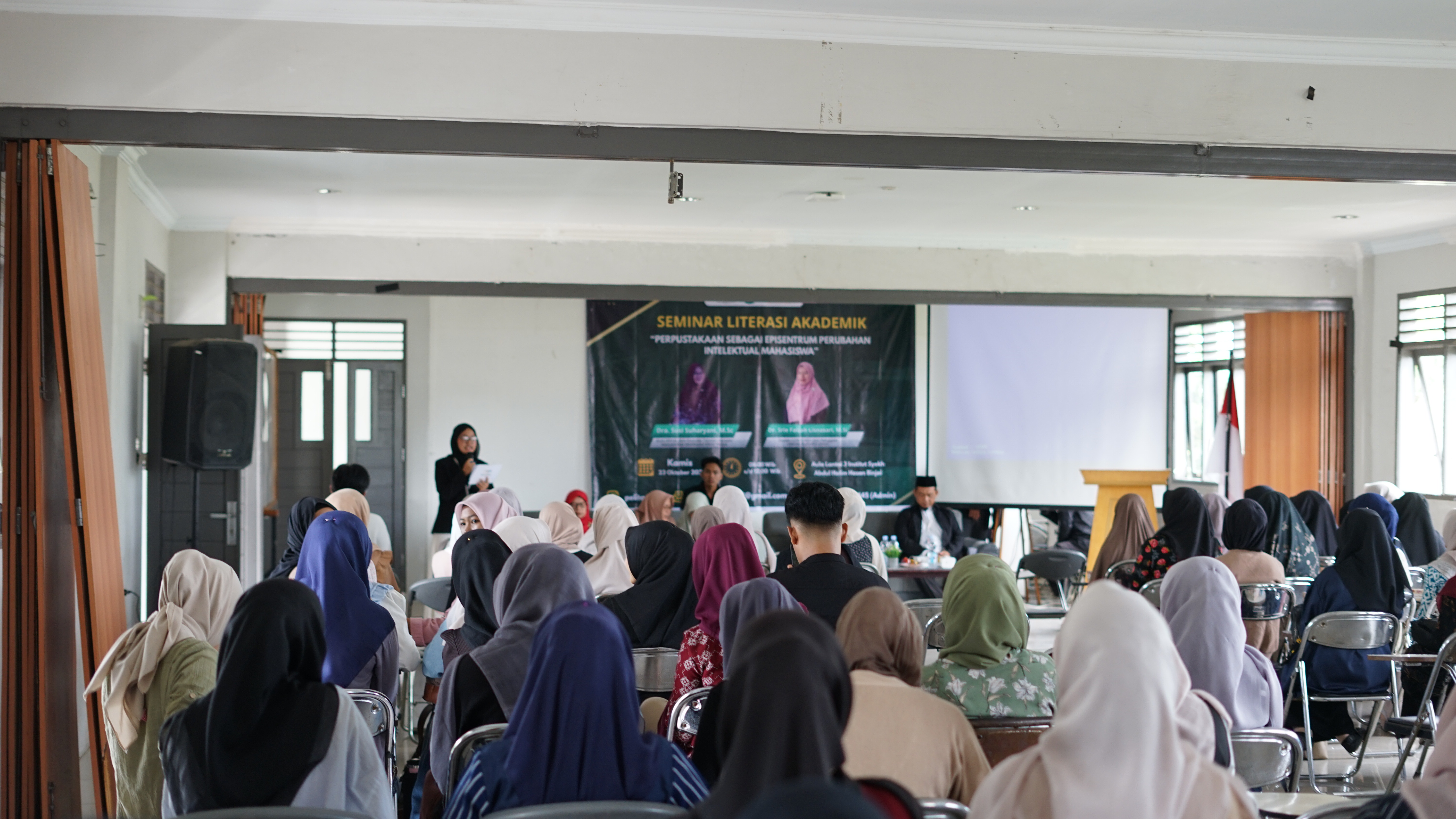 Upaya Tingkatkan Literasi, Perpustakaan INSAN Gelar Seminar Literasi Akademik