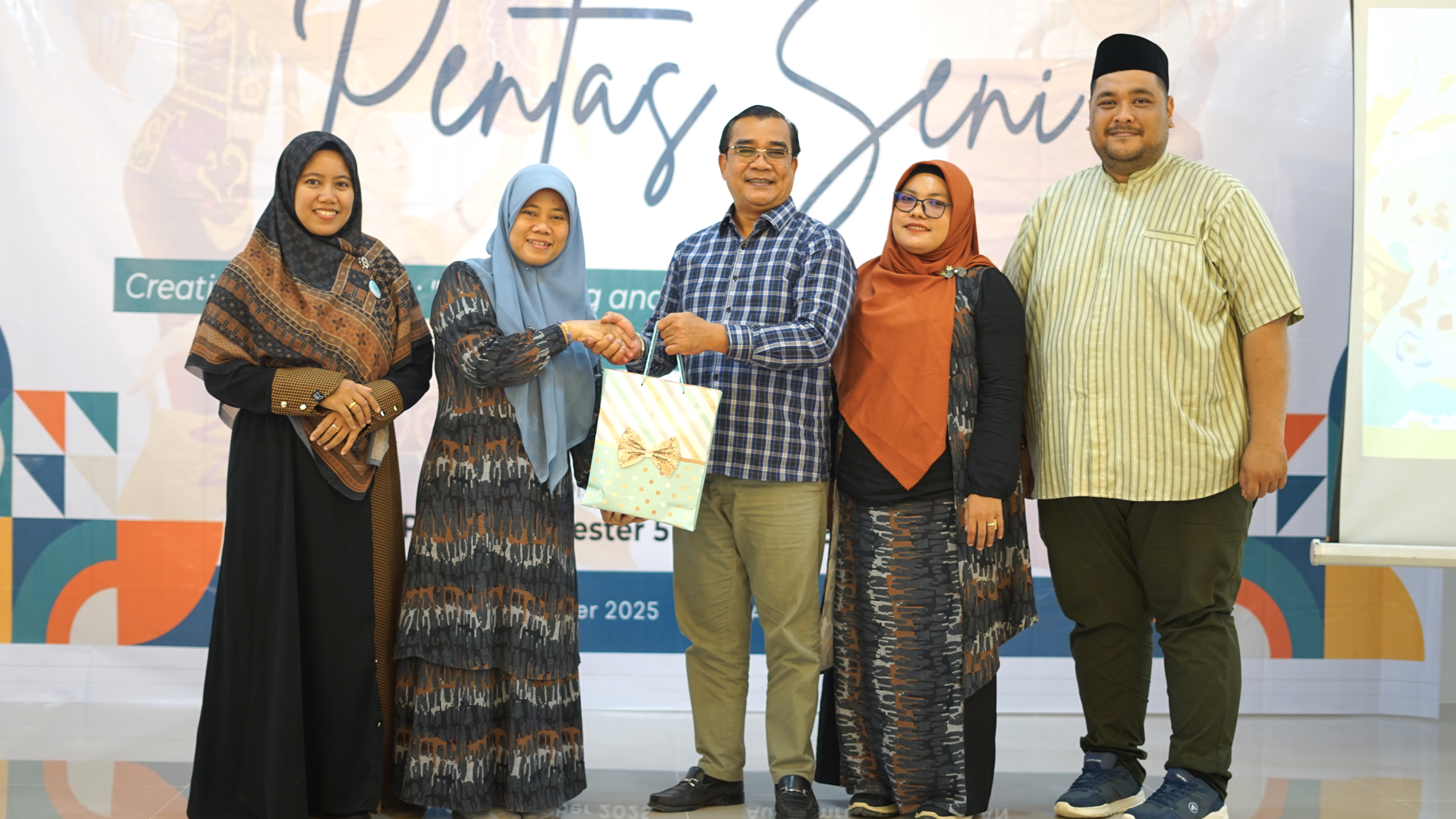 Ciptakan Regenerasi, INSAN Lantik Pengurus UKM 2025-2026