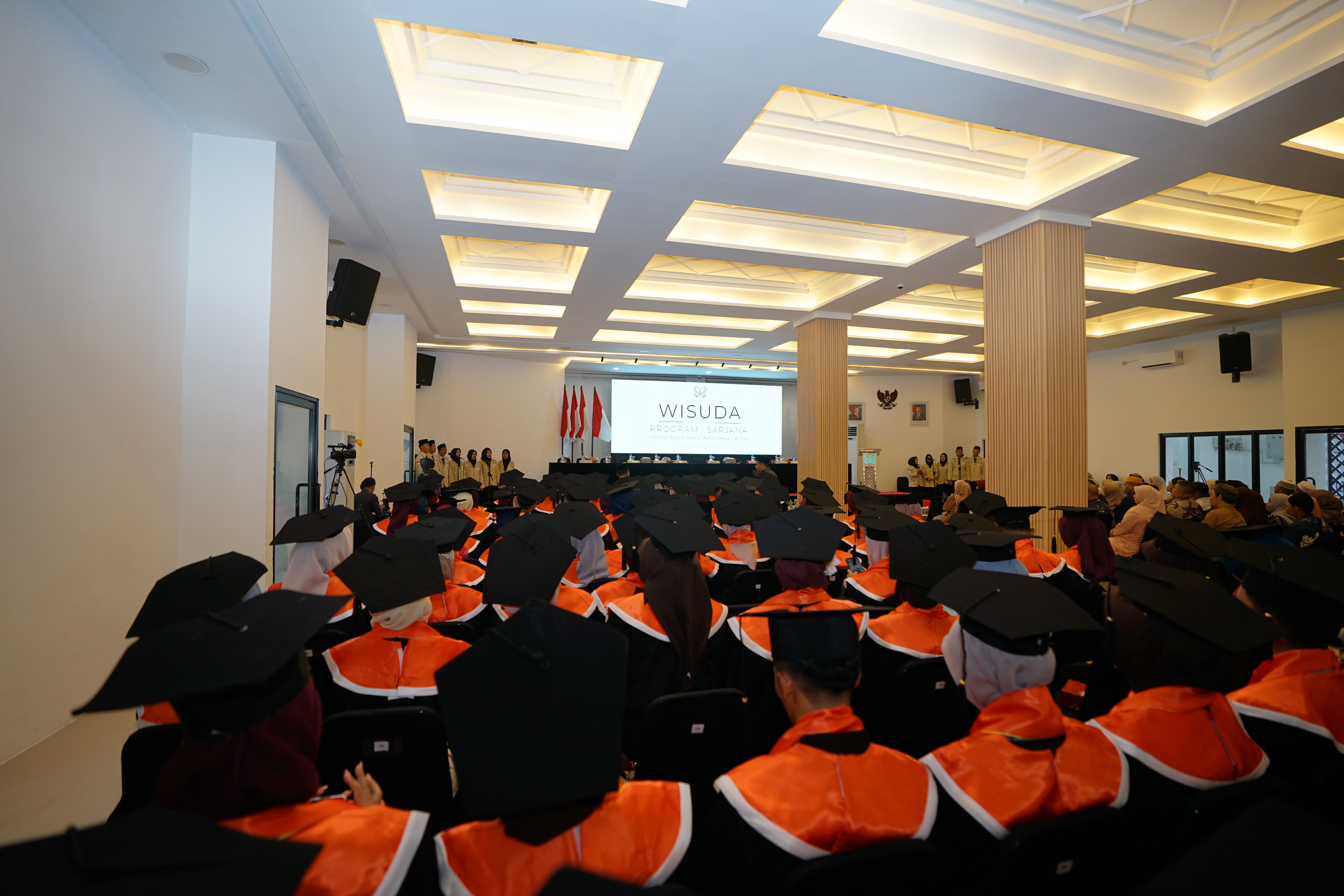 INSAN Kukuhkan 402 Sarjana pada Wisuda XXIX, Siap Cetak Generasi Unggul dan Berdaya Saing