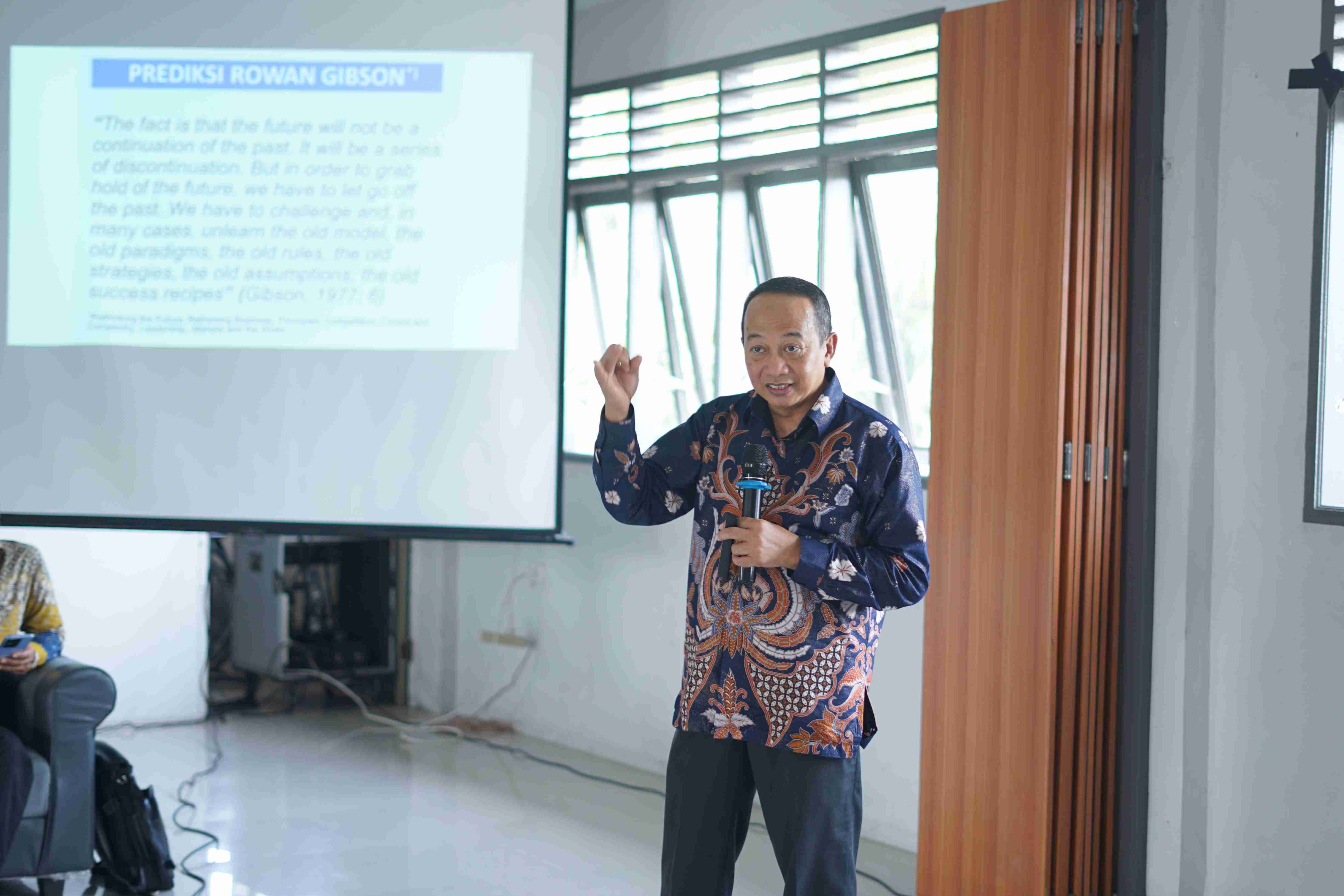 Pembaharuan Kurikulum, INSAN Binjai Gelar Workshop Kurikulum Berbasis OBE