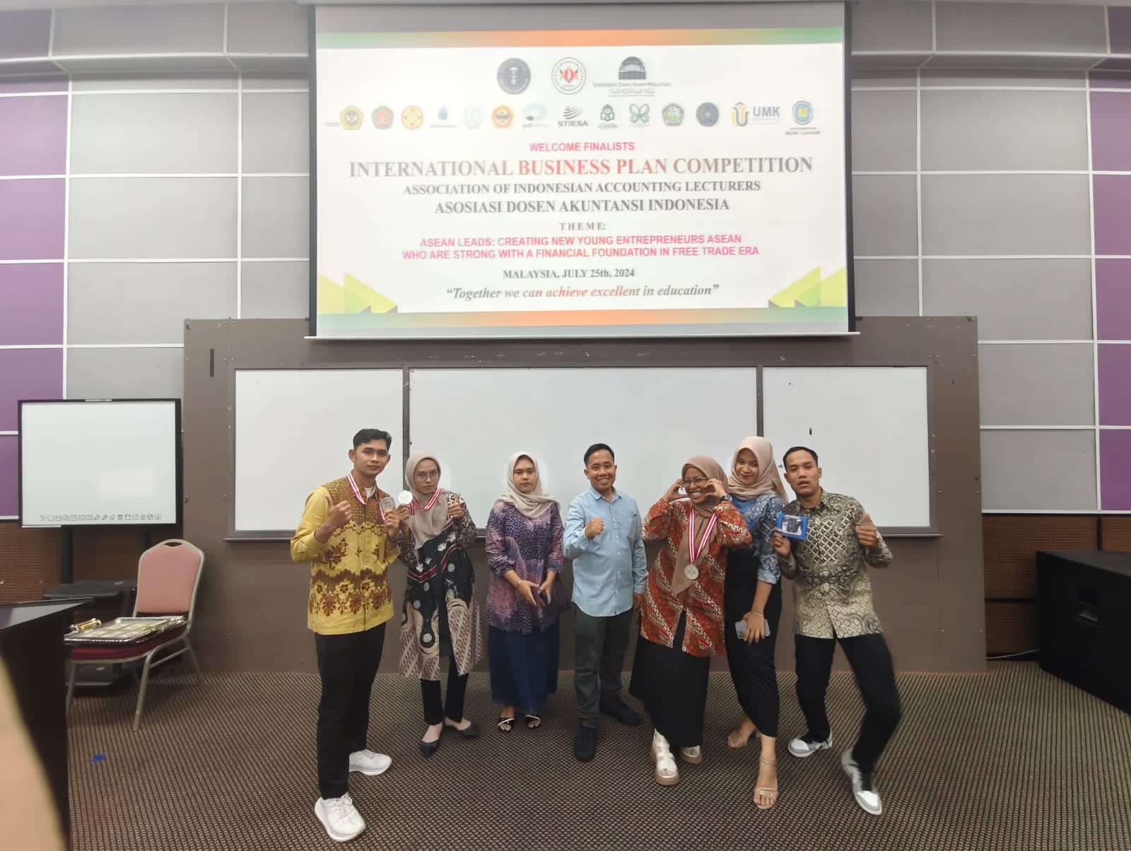 2 TIM INSAN Binjai Raih Prestasi di Ajang International Business Plan Competition ASEAN 2024 di Malaysia