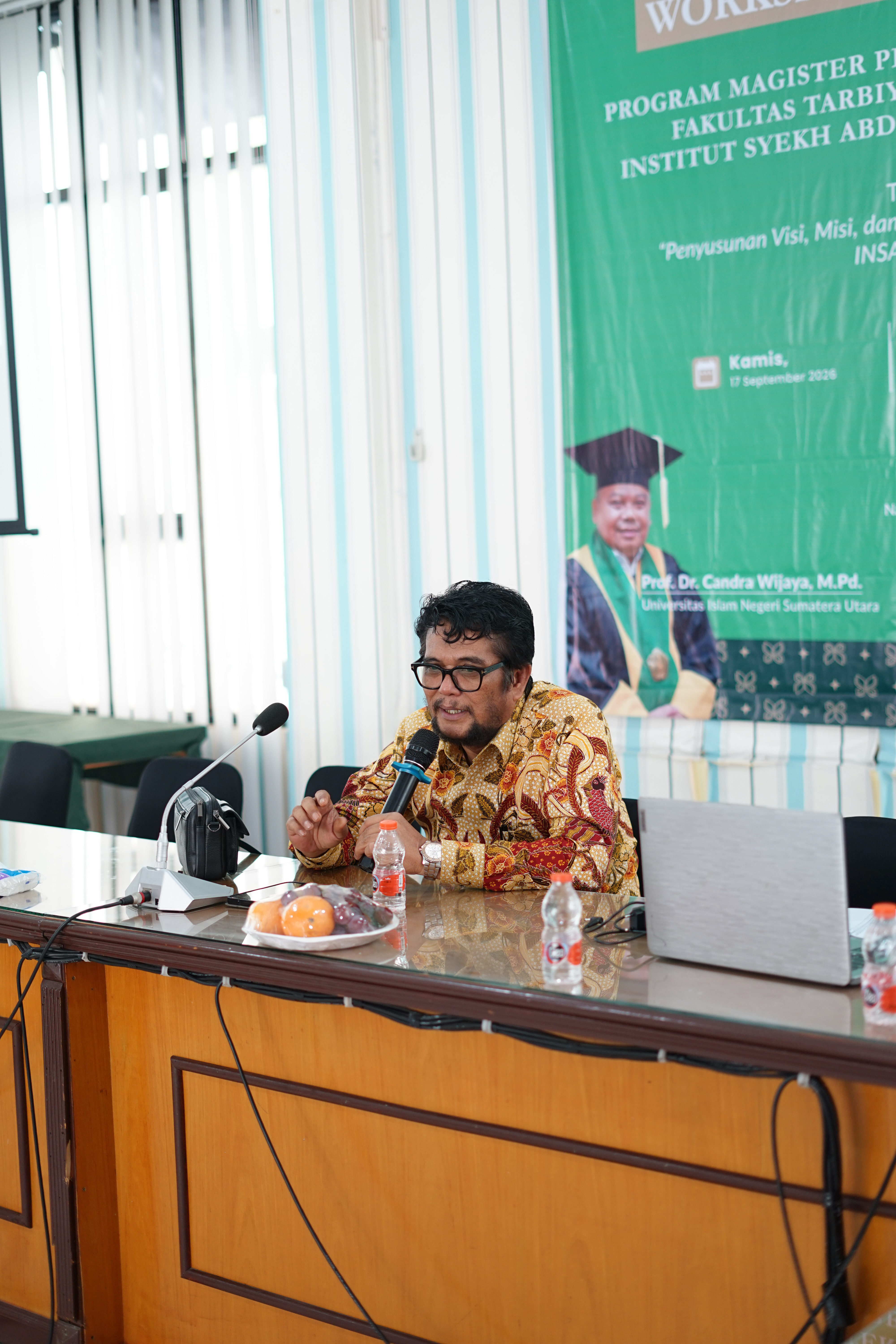 INSAN Gelar Workshop Strategi Penyusunan Kurikulum Magister PAI Berbasis Nilai Islam dan Kearifan Lokal