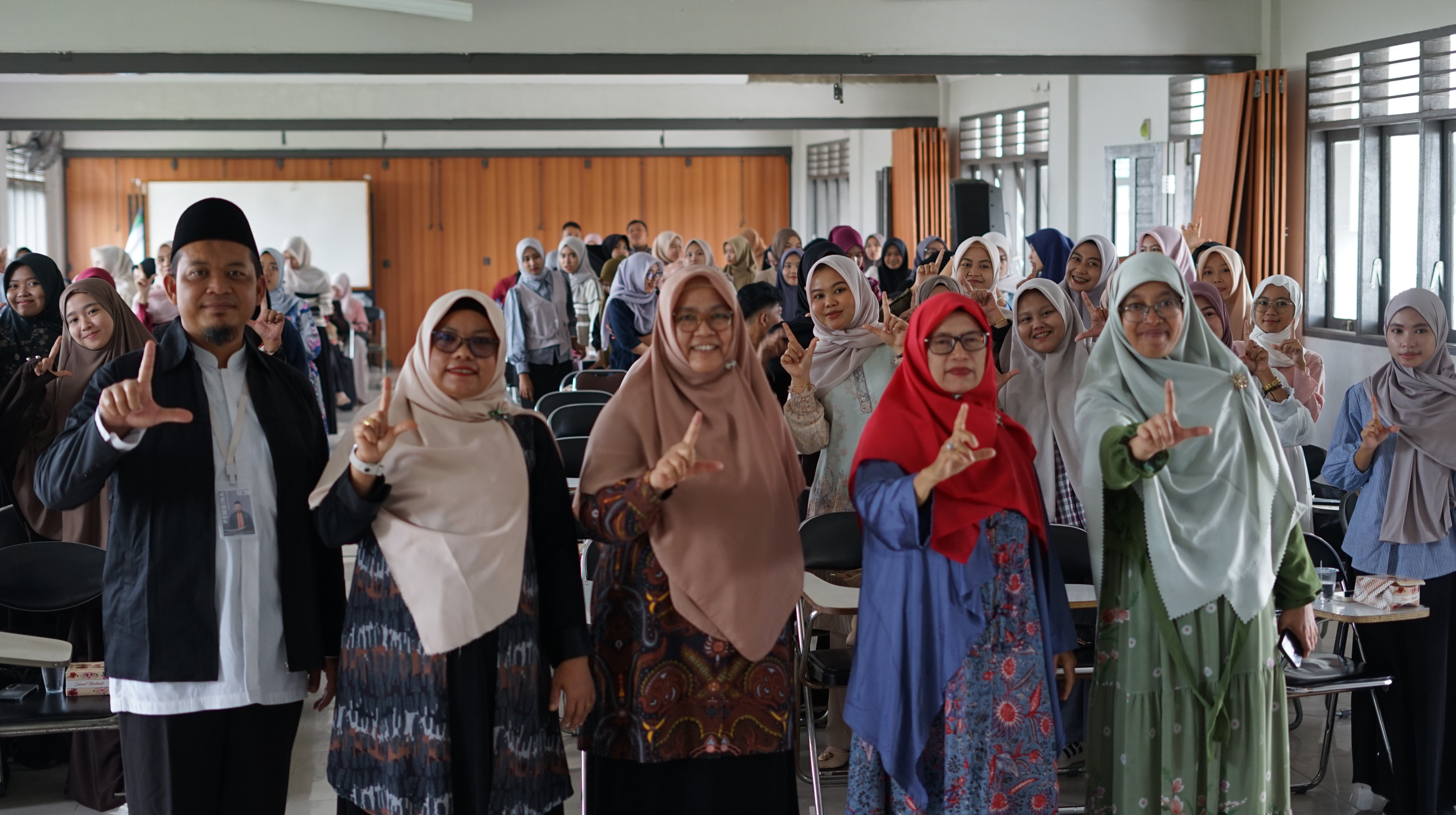 Upaya Tingkatkan Literasi, Perpustakaan INSAN Gelar Seminar Literasi Akademik